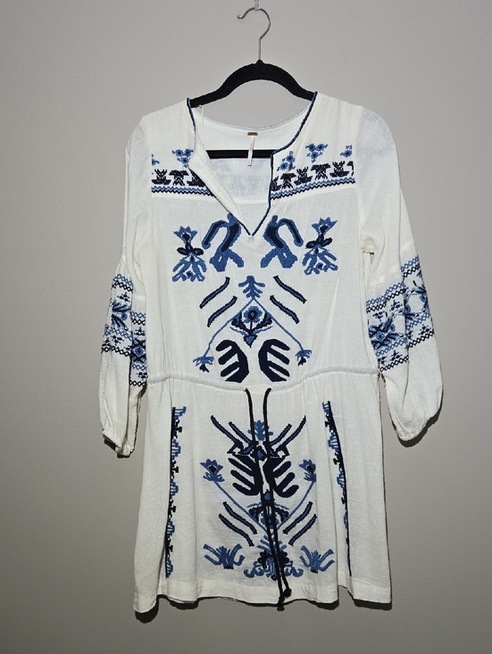 Free People Other - Free People White Tunic Swim Coverup with Blue Embroidery